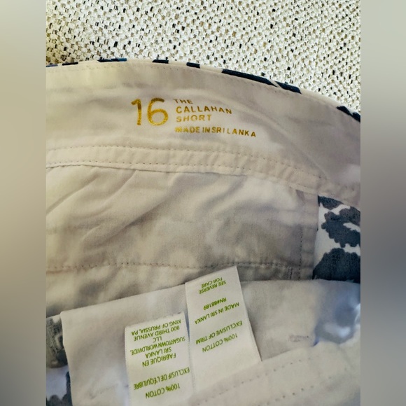 UIGC Lilly Pulitzer shorts size 16 - Picture 6 of 7